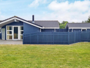 8 person holiday home in Hemmet